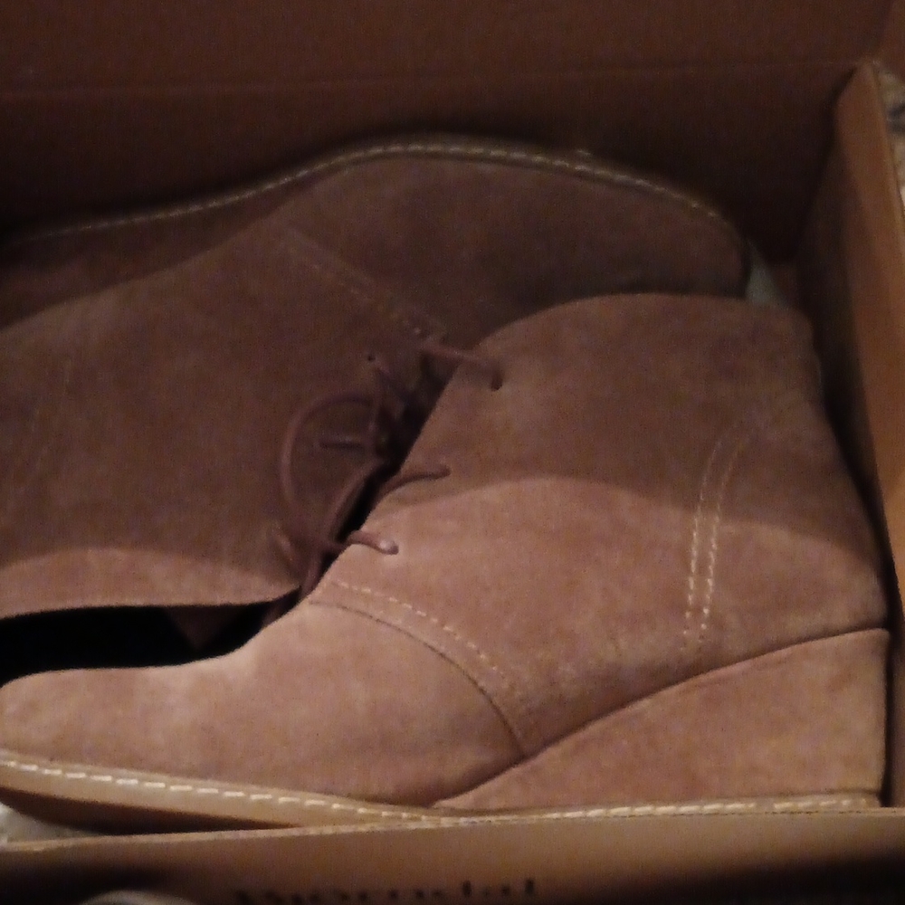 Beige wedges